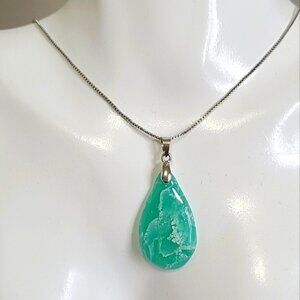 Artisan Boho Green Turquoise Gemstone Teardrop Pendant Silver Necklace